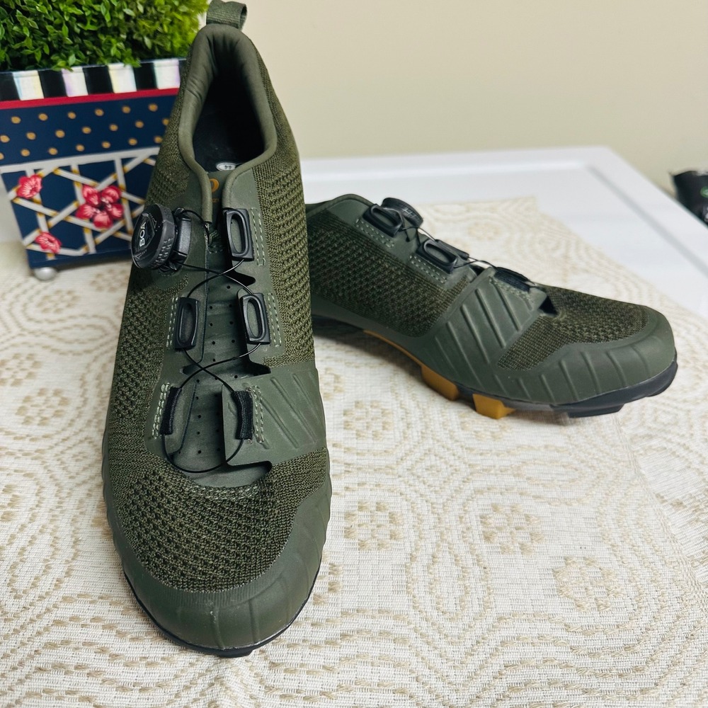 Pearl iZUMI Gravel X Men's Gum Sole  Cycling Shoes Olive Green EU 44 US 10 New